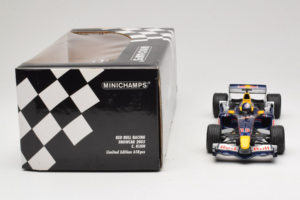 Red Bull RB1 Cosworth #15 C. Klien Red Bull Racing Showcar 2005 Minichamps 1:18 100050085 Metal - imagen 7 de 7