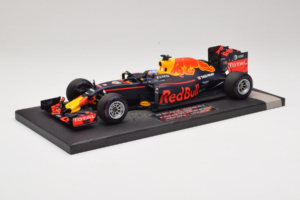 Red Bull RB12 Tag Heuer #3 D. Ricciardo Red Bull Racing 1st Pole Monaco Grand Prix 2016 Minichamps 1:18 117160103 Resina - imagen 2 de 7