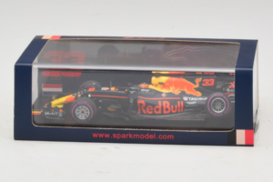 Red Bull RB13 Tag Heuer #33 M. Verstappen Belgian Grand Prix 2017 Spark 1:43 AM33SP8 Resina - imagen 4 de 4