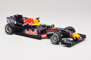 Red Bull RB6 Renault #5 S. Vettel Red Bull Racing Brazilian Grand Prix Winner 2010 Minichamps 1:18 110100205 Metal - imagen 4 de 7