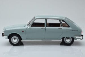 Renault 16 Azul Claro Norev 1:18 185131 Metal - imagen 4 de 8