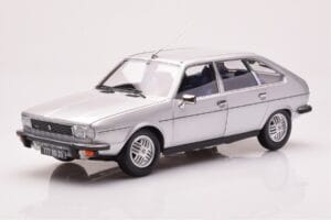 Renault 30 TX Plata Norev 1:18 185272 Metal