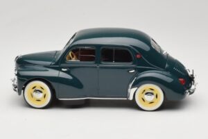 Renault 4CV Verde Solido 1:18 8047 Metal - imagen 3 de 6