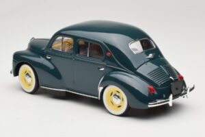 Renault 4CV Verde Solido 1:18 8047 Metal - imagen 5 de 6