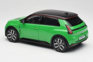 Renault 5 E-Tech Electric Pop Verde & Negro Norev 1:18 185502 Metal - imagen 7 de 8