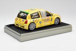 Renault Clio Sport #2 E. Rangoni Renault Clio Trophy Winner 2000 Universal Hobbies 1:18 7711218616 Metal - imagen 2 de 6