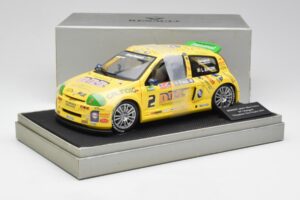 Renault Clio Sport #2 E. Rangoni Renault Clio Trophy Winner 2000 Universal Hobbies 1:18 7711218616 Metal - imagen 6 de 6