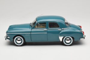 Renault Fregate Sevigne Verde Norev 1:18 185284 Metal - imagen 4 de 6