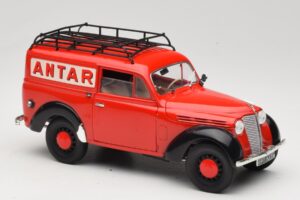 Renault Juvaquatre Utilitaire Rojo Solido 1:18 8424 Metal - imagen 6 de 8