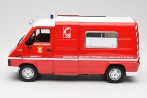 Renault Master T30 VSAB Bomberos Rojo Otto 1:18 OT1107 Resina - imagen 3 de 6