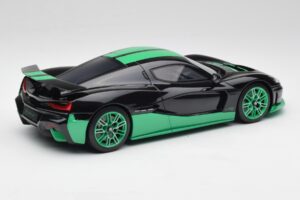 Rimac Nevera Record Monochrome Negro GT Spirit 1:18 GT916 Resina - imagen 2 de 6
