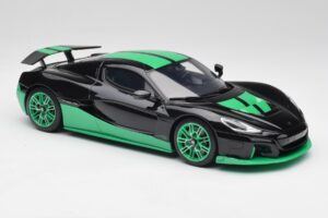Rimac Nevera Record Monochrome Negro GT Spirit 1:18 GT916 Resina - imagen 4 de 6