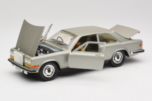 Rolls-Royce Camargue Plateado Diamond Edition Bburago 1:18 3001-M3 Metal - imagen 2 de 8