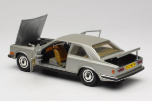 Rolls-Royce Camargue Plateado Diamond Edition Bburago 1:18 3001-M3 Metal - imagen 5 de 8
