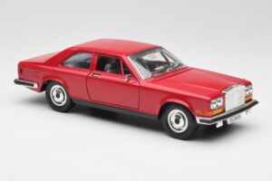 Rolls-Royce Camargue Rojo Bburago 1:22 3001 Metal - imagen 6 de 8
