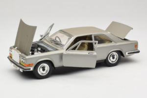 Rolls-Royce Camargue Plata Bburago 1:18 3001-M2 Metal - imagen 2 de 8