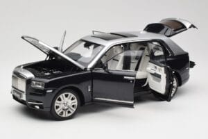Rolls-Royce Cullinan Negro & Plata OEM 1:18 ROLLS001 Metal - imagen 2 de 8