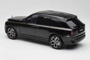 Rolls-Royce Cullinan Negro Con Gold Coachline & Shadow Wheels OEM 1:18 028-15A Metal - imagen 7 de 8