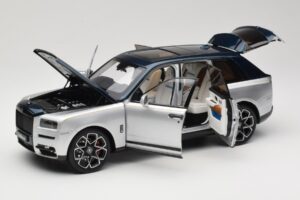 Rolls-Royce Cullinan Azul & Plata Bicolor OEM 1:18 028-16B Metal - imagen 2 de 8