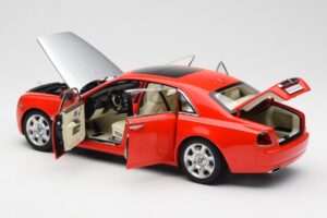 Rolls-Royce Ghost Rojo & Plata Kyosho 1:18 008802RS Metal - imagen 5 de 8