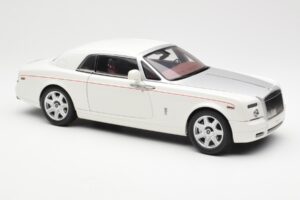 Rolls-Royce Phantom Coupe English Blanco Plata Kyosho 1:18 08861EW Metal - imagen 6 de 8