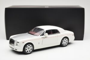 Rolls-Royce Phantom Coupe English Blanco Plata Kyosho 1:18 08861EW Metal - imagen 8 de 8