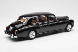 Rolls-Royce Phantom VI EWB Negro Kyosho 1:18 08905BK Metal - imagen 3 de 8