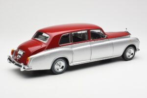Rolls-Royce Phantom VI Plata Rojo Kyosho 1:18 08905SR Metal - imagen 3 de 8