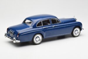 Rolls-Royce Silver Cloud III Flying Spur Mulliner RHD Azul Oscuro MCG 1:18 MCG18124 Metal - imagen 2 de 6