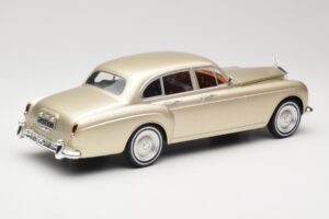 Rolls-Royce Silver Cloud III Flying Spur H.J. Mulliner Oro MCG 1:18 MCG18058 Metal - imagen 2 de 6