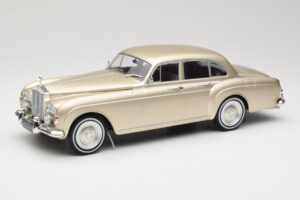 Rolls-Royce Silver Cloud III Flying Spur H.J. Mulliner Oro MCG 1:18 MCG18058 Metal