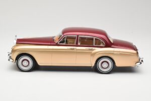 Rolls-Royce Silver Cloud III Flying Spur H.J. Mulliner Rojo & Oro MCG 1:18 MCG18132 Metal - imagen 3 de 6