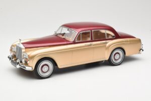 Rolls-Royce Silver Cloud III Flying Spur H.J. Mulliner Rojo & Oro MCG 1:18 MCG18132 Metal