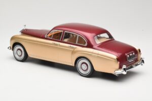Rolls-Royce Silver Cloud III Flying Spur H.J. Mulliner Rojo & Oro MCG 1:18 MCG18132 Metal - imagen 5 de 6