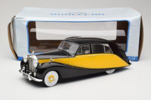 Rolls-Royce Silver Wraith Empress by Hooper Negro & Amarillo MCG 1:18 MCG18066 Metal - imagen 6 de 6