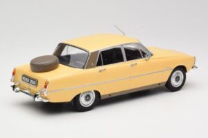 Rover 3500 V8 P6 Crema MCG 1:18 MCG18046 Metal - imagen 2 de 6