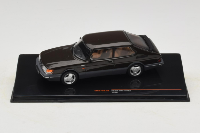 Saab 900 Turbo Negro IXO 1:43 CLC577N Metal
