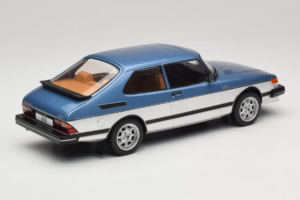 Saab 900 Turbo Blue Metallic MCG 1:18 MCG18261MCW Metal - imagen 2 de 6