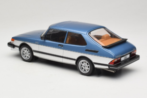 Saab 900 Turbo Blue Metallic MCG 1:18 MCG18261MCW Metal - imagen 5 de 6