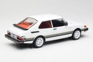 Saab 900 Turbo Blanco MCG 1:18 MCG18339 Metal - imagen 2 de 6