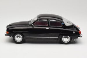 Saab 96 V4 Negro MCG 1:18 MCG18063 Metal - imagen 3 de 6