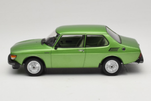 Saab 99 Metallic Verde MCG 1:18 MCG18440 Metal - imagen 3 de 6