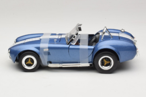 Shelby Cobra 427 S/C Azul Franja Blanca Road Signature 1:18 92058-P2 Metal - imagen 3 de 6