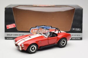Shelby Cobra 427 S/C Guardsman Red ERTL 1:18 7369 Metal - imagen 8 de 8