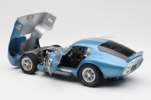 Shelby Cobra Daytona Coupe #5 D. Gurney / B. Bondurant 24 Hours of Le Mans 1964 Exoto 1:18 135190555498 Metal - imagen 5 de 8
