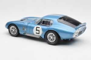 Shelby Cobra Daytona Coupe #5 D. Gurney / B. Bondurant 24 Hours of Le Mans 1964 Exoto 1:18 135190555498 Metal - imagen 7 de 8