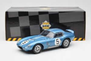 Shelby Cobra Daytona Coupe #5 D. Gurney / B. Bondurant 24 Hours of Le Mans 1964 Exoto 1:18 135190555498 Metal - imagen 8 de 8