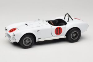 Shelby Cobra 427 S/C Blanco Auto World 1:18 AWSS104 Metal
