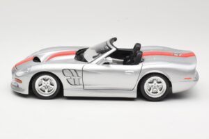 Shelby Series 1 Plata Bburago 1:18 3323 Metal - imagen 4 de 8