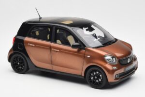 Smart Forfour W453 Negro Hazel Marrón Norev 1:18 B66960299 Metal - imagen 6 de 8